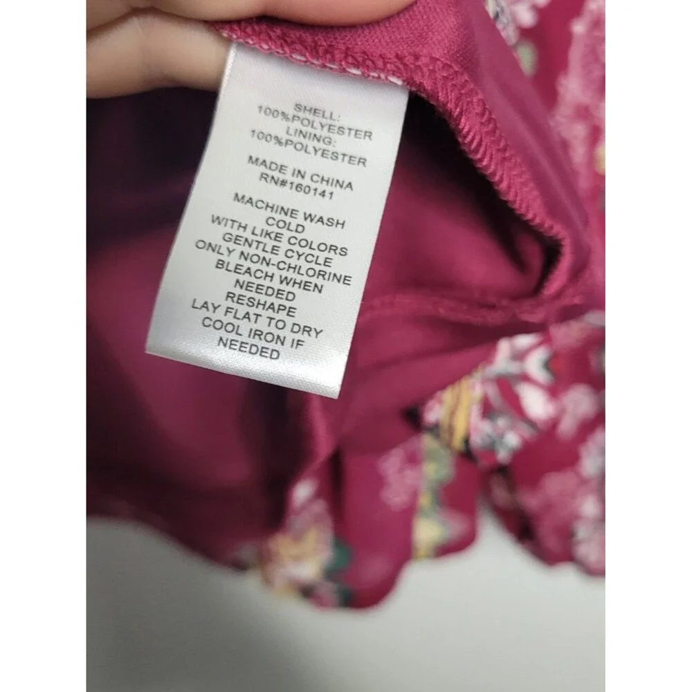8th & Madison maroon floral long sleeve cute partial button pop over top XL NWT